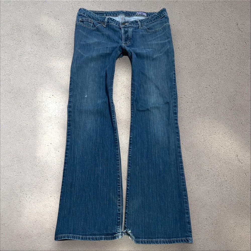 Volcom Mid Rise Bootcut Jeans - Picture 3 of 9